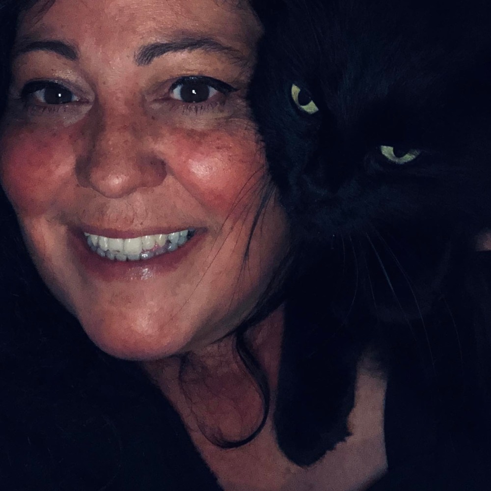 Meet your Posher, Leeann